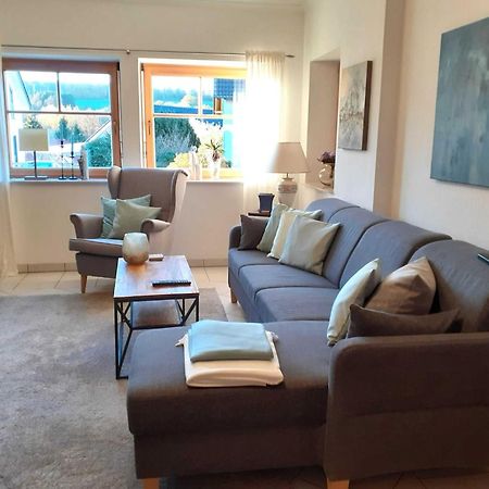 Holiday Flat With Idyllic Garden In Даун Екстериор снимка