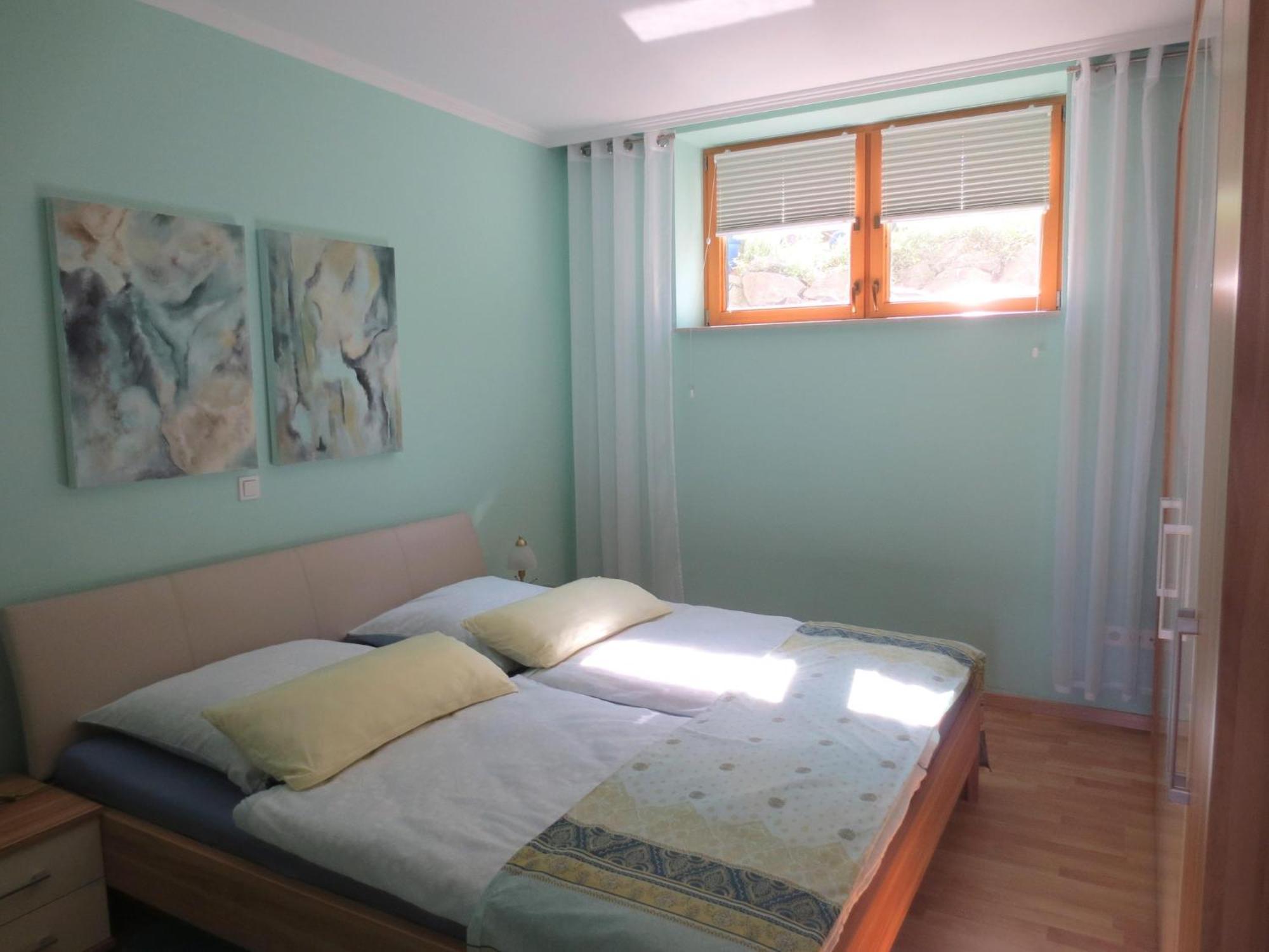 Holiday Flat With Idyllic Garden In Даун Екстериор снимка